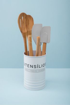 Pote-metal-utensilio