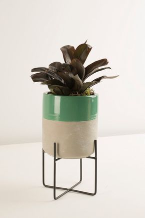 Vaso-com-pe-de-metal-verde-p