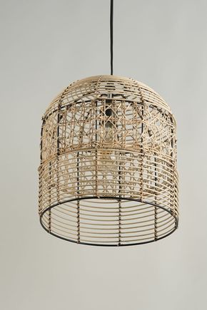Luminaria-pendente-de-rattan-e-palha