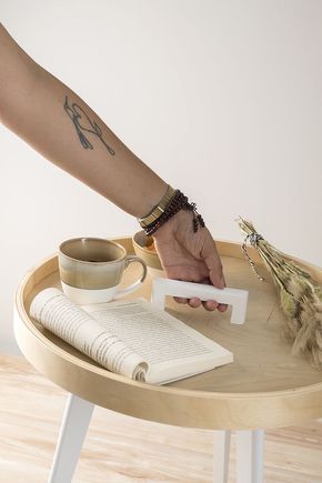 Mesa-de-apoio-com-alca