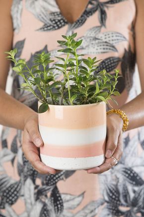 Vaso-ceramica-tons-de-laranja