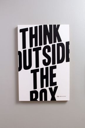 Quadro-think-outside-the-box