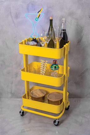 Carrinho-metal-amarelo