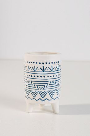 Vaso-detalhes-azul-e-branco