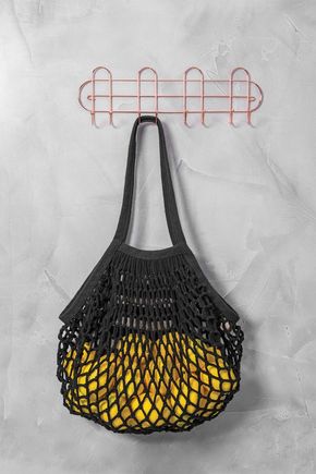 Bolsa-macrame-com-bolso-preta