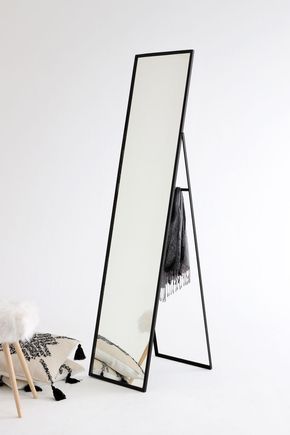 Espelho-de-chao-metal-preto