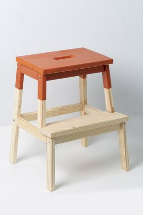Banco-escada-de-madeira-terracota