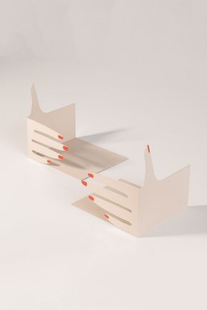 Porta-livros-Maos-Brancas