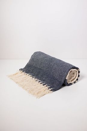 Manta-listras-navy