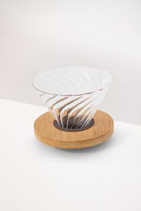 Coador-de-Cafe-com-Base-de-Bambu