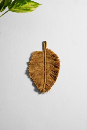 Folha-macrame-mostarda-p
